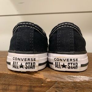 Toddler size 12 converse